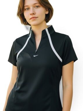Nike FITDRI Short Sleeve Top with White Accents. Sz. M